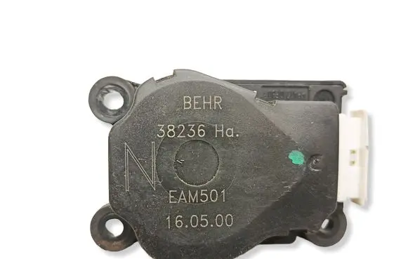 Mercedes-Benz S W220 Air flap motor/actuator 38236 EAM501