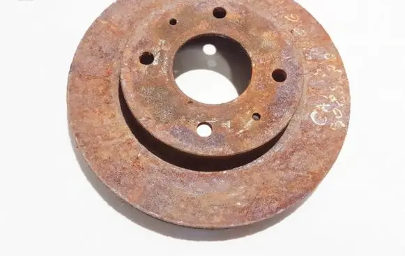 Mitsubishi Carisma Front brake disc ventiliuojamas