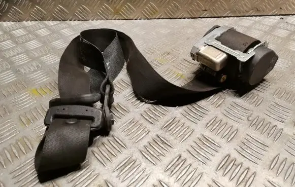 Mercedes-Benz A W169 Front seatbelt 1698603485