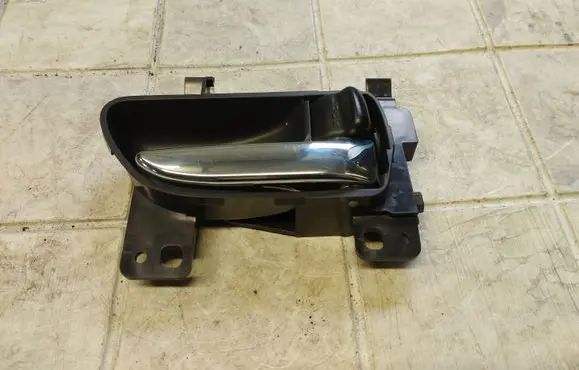 Subaru Outback Front door interior handle