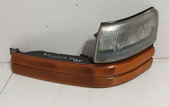 Chrysler Voyager Front indicator light 6R019521