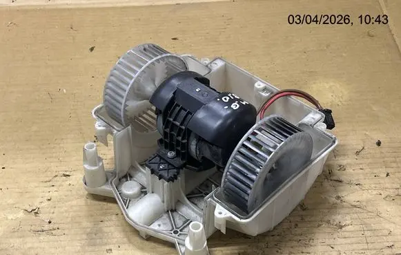 Mercedes-Benz S W221 Heater fan/blower U5731001
