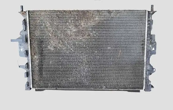 Volvo V40 Coolant radiator 31319065 141585774B