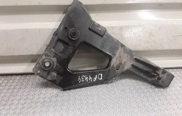 Audi A6 S6 C6 4F Front bumper mounting bracket 4F0807228