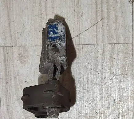 Mercedes-Benz A W177 Muffler mount bracket/holder A2314920044