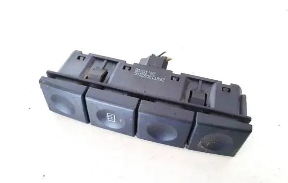 Ford Fusion Windscreen/window heater switch 2s6t18c621ac