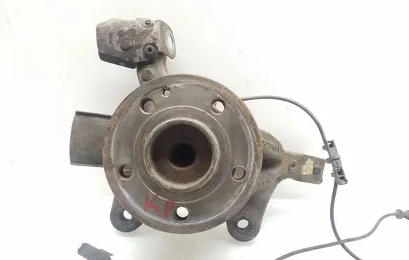 Mercedes-Benz Vito Viano W447 Front wheel hub A4473320401 A4479059401