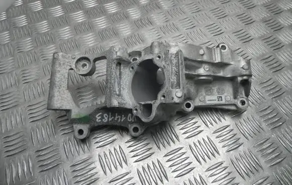 BMW X1 F48 F49 Engine mounting bracket 8575850