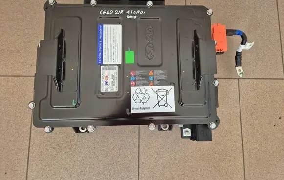 KIA Ceed Hybrid / electric car battery 375M0G4000