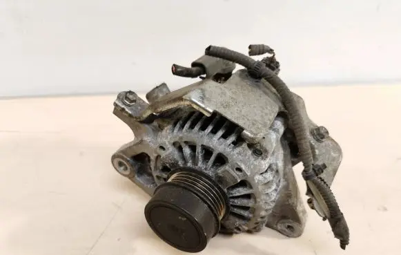 Toyota Verso-S Generator/alternator 2706047120