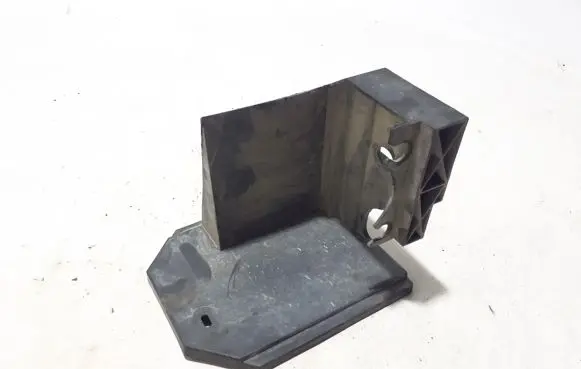 Nissan Primastar ABS pump bracket 8200901680