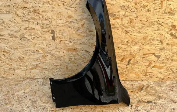 Mercedes-Benz E W214 Fender W214A214