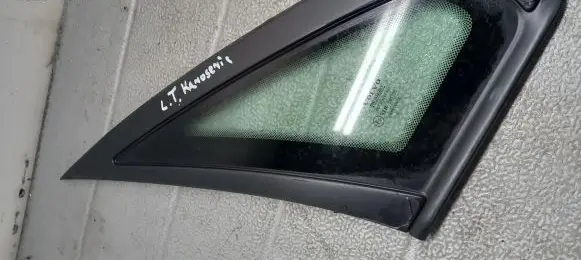 Volvo S80 Rear side window