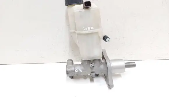Citroen C5 Master brake cylinder 9646980980 03350885121