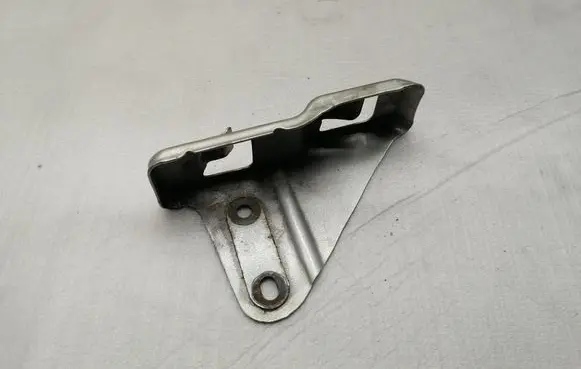Toyota Avensis T250 Headlight/headlamp mounting bracket 5208105010