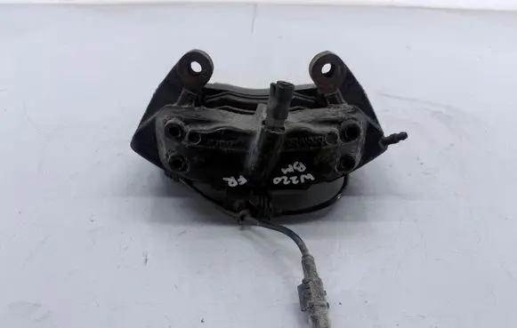 Mercedes-Benz S W220 Front brake caliper 20704704