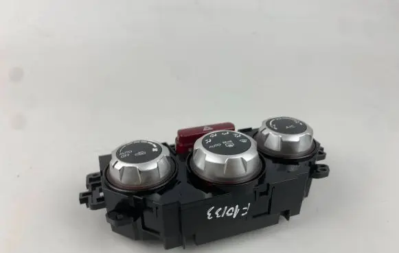 Subaru Forester SH Climate control unit 72311SC060