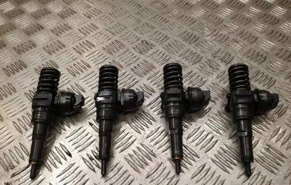 Fuel injectors set