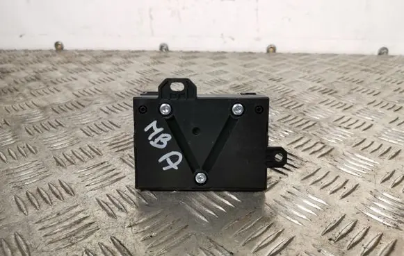 Mercedes-Benz A W176 Other control units/modules A0009003101