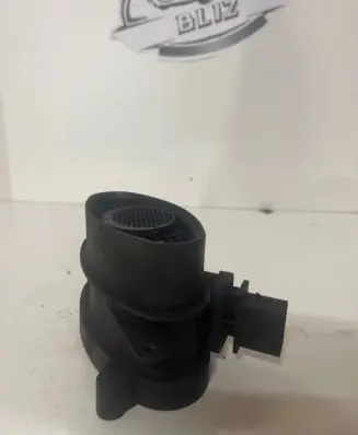BMW 5 E60 E61 Mass air flow meter 0928400529