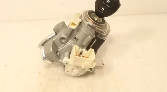 Toyota Auris E180 Ignition lock 450200203