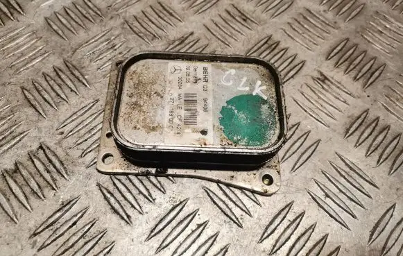 Mercedes-Benz CLK A209 C209 Engine oil radiator 2711880001