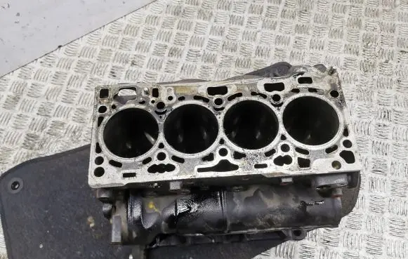 Audi A4 S4 B9 Engine block DEUA