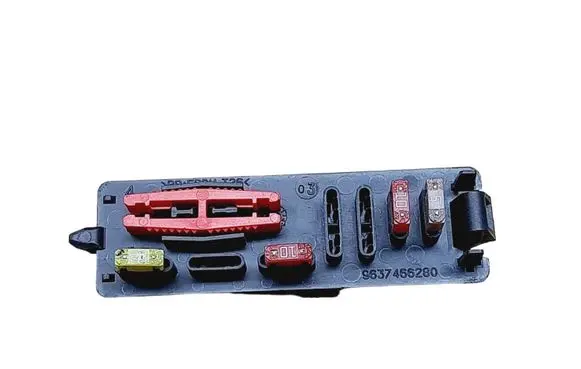 Peugeot Partner Fuse box cover 9637466280