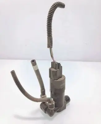 Ford Focus Windscreen/windshield washer pump BV6117K624BA