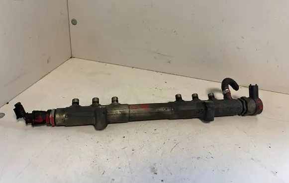 Volvo S60 Fuel main line pipe 30757146 0445215023 002059L2