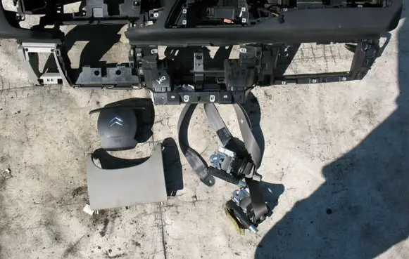 Citroen C5 Central console control unit 