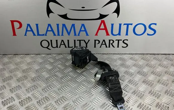 Ford C-MAX II Rear seatbelt 104486802E15D