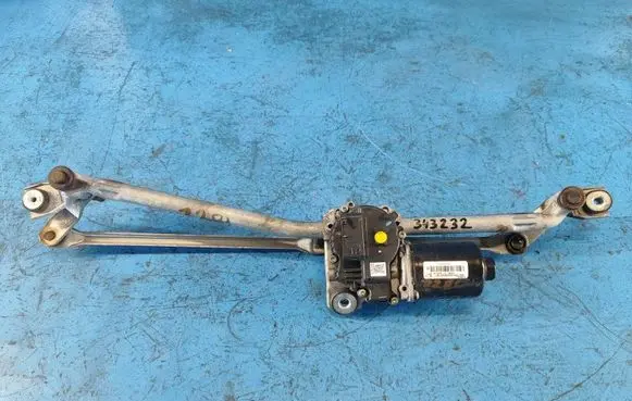 Ford Mustang VI Front wiper blade arm FR3B17500AC