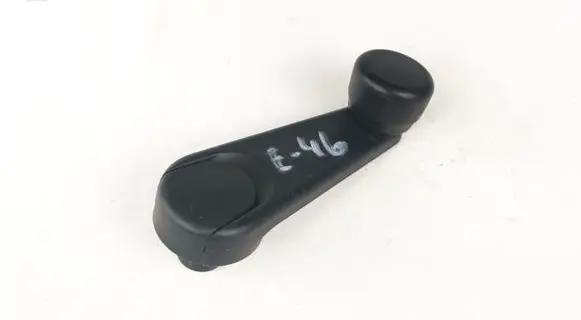 BMW 3 E46 Rear door window winding handle 81225032