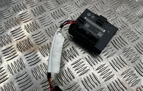 Skoda Superb B6 (3T) Door control unit/module 7N0959795 000300AC 3T0971387