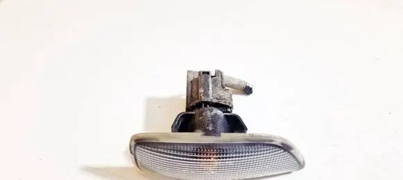 Volvo S60 Front fender indicator light 150723
