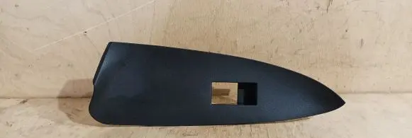 Toyota RAV 4 (XA30) Front door window switch trim 7423242060