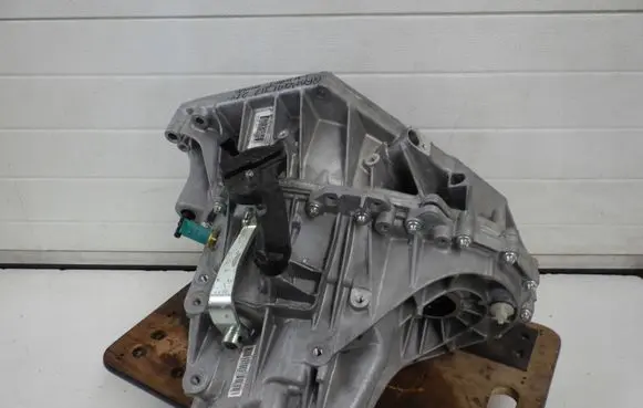 Manual 6 speed gearbox
