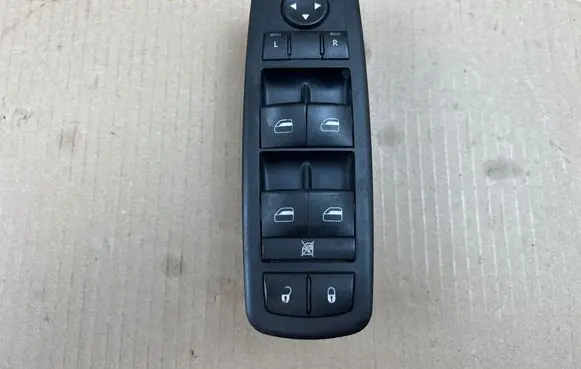 Dodge Nitro Electric window control switch 68039999AA