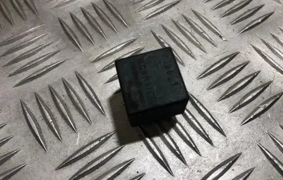 Peugeot 306 Other relay 12v25a03501
