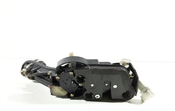 Suzuki XL7 I Front door lock