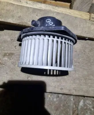 Nissan NX 100 Front door blower motor 