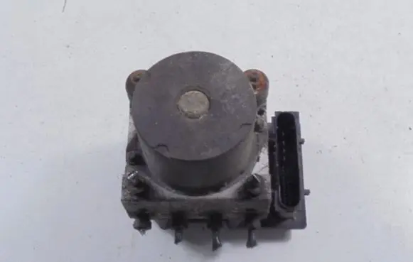 Toyota Avensis Verso ABS Pump 0265800313