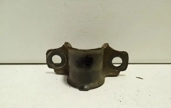 Ford S-MAX Sway bar bush bracket, front 