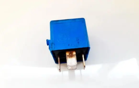 BMW 5 E39 Other relay 61368364581 23134-k59-x313