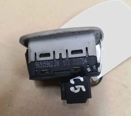 Citroen C5 Electric window control switch 96515962ZW