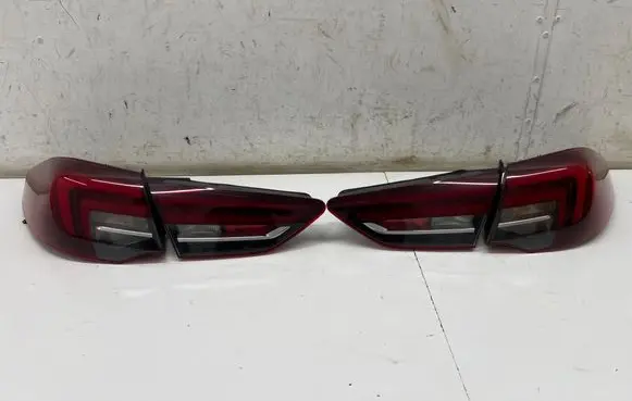Opel Insignia B Rear/tail lights set YR00147880 20650204 YR00148680