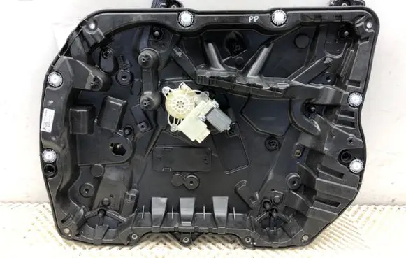BMW X5 G05 Front door window regulator with motor 9450784