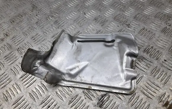 Mercedes-Benz CLS C218 X218 Heat shield in engine bay A2122410934