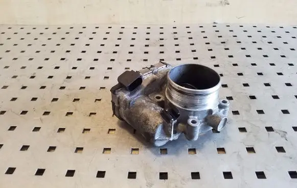 Volvo XC60 Throttle valve 31216665